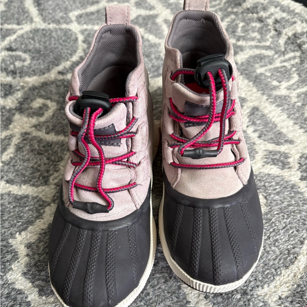 Sorel kids girls boots size 3